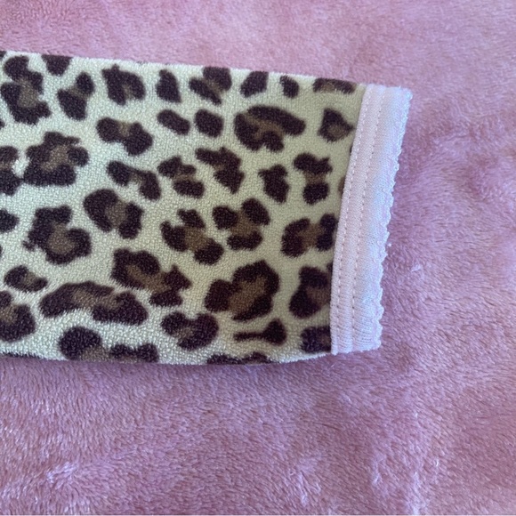 Carters Leopard Print Baby Footie Pajamas - Size 0-3M - Picture 5 of 6